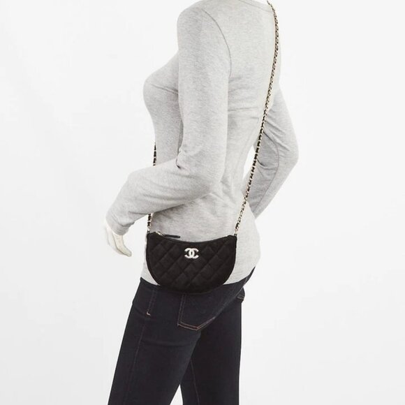 Chanel Black Quilted Velvet Crystal Chain Hobo Bag - Picture 1 of 11